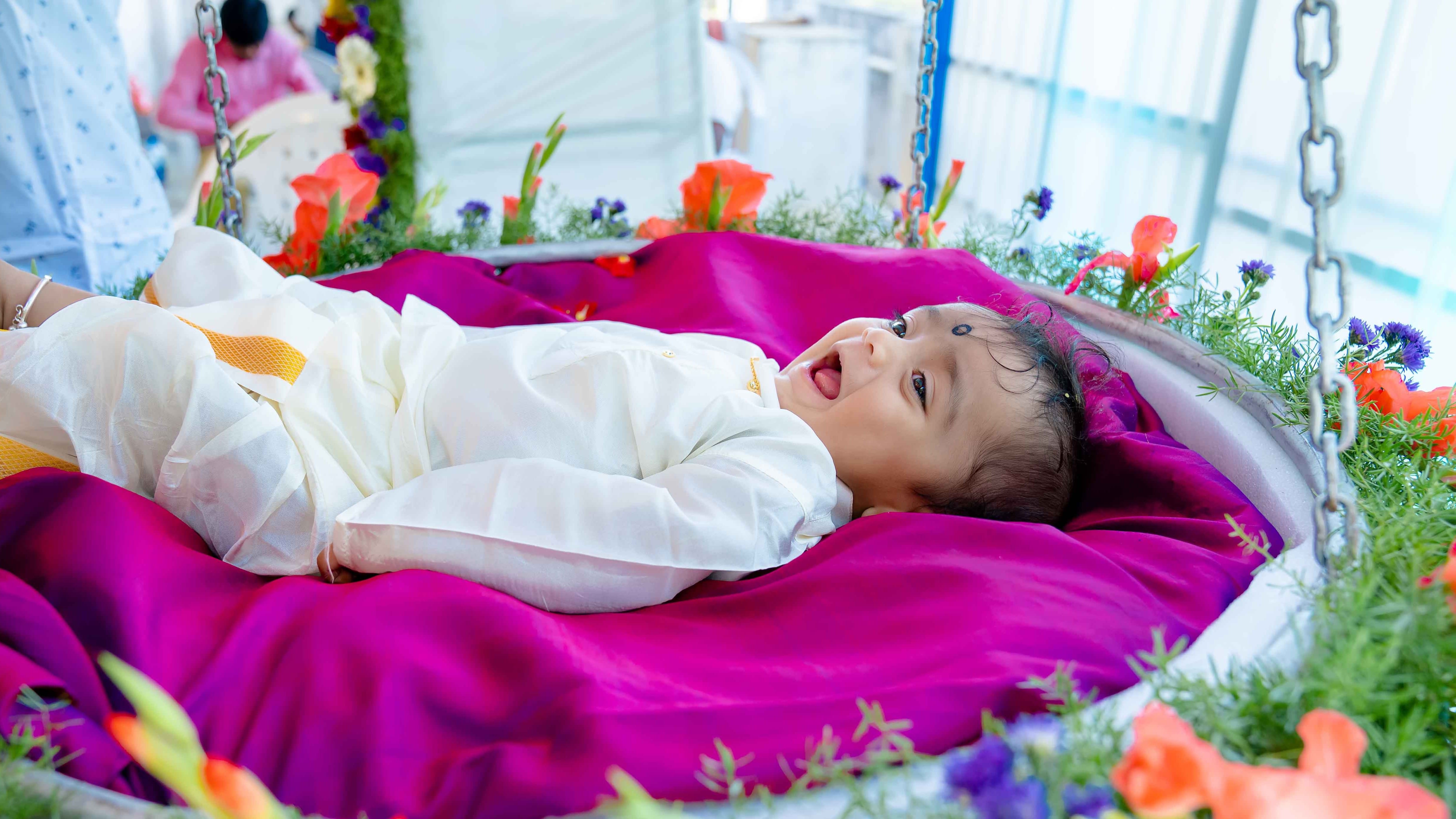 Cradle Ceremony Photography - Thumbnail 4